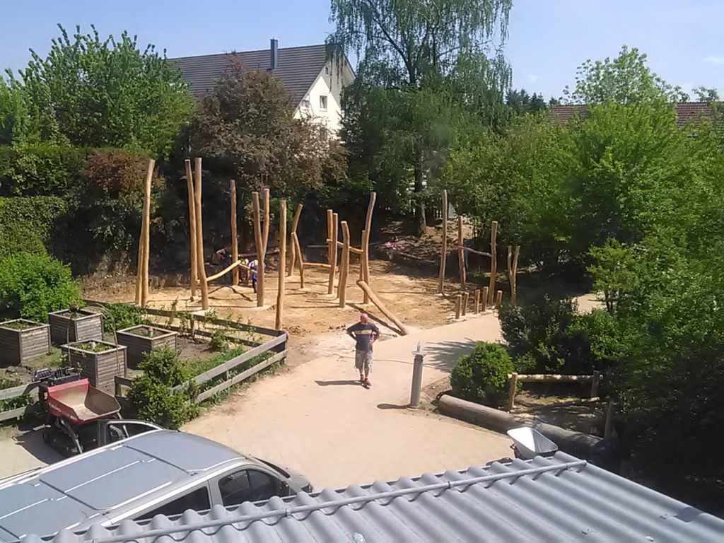 Impressionen Von Der Gartenneugestaltung Montessori Schule Geisenhausen